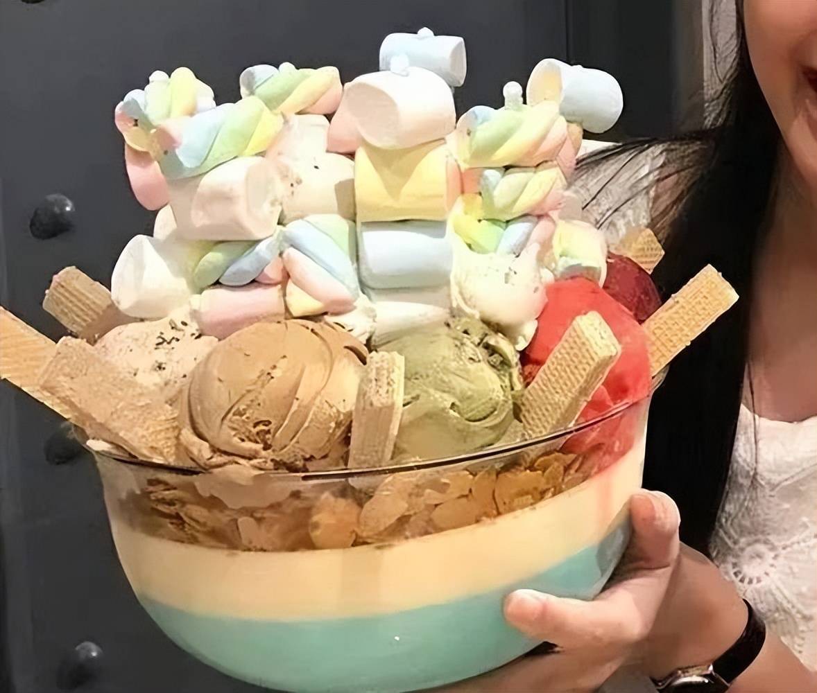 大大大大大包裝！現(xiàn)在流行起超大號零食了？
