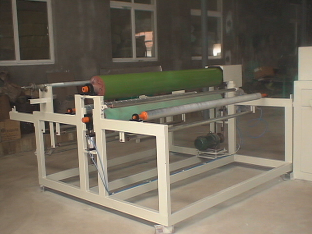 山東龍口福昌覆膜機(jī)，發(fā)泡布機(jī)，增厚機(jī)
