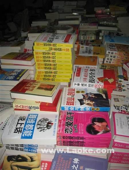莘莊廢紙回收，張江書本回收，上海閔行回收書籍價(jià)格