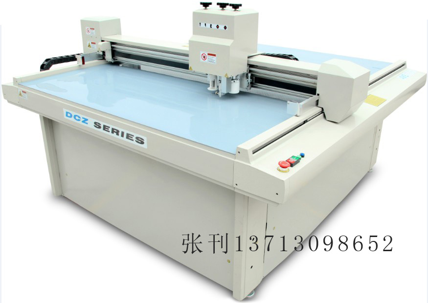 盒型打樣機(jī),紙箱彩盒電腦打樣機(jī),盒形介樣機(jī)